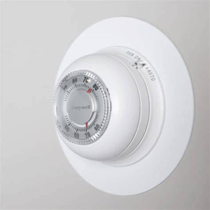 Can a fan affect thermostat?