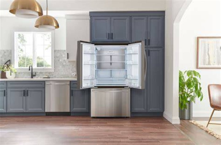 Does the refrigerator stay on in an RV?