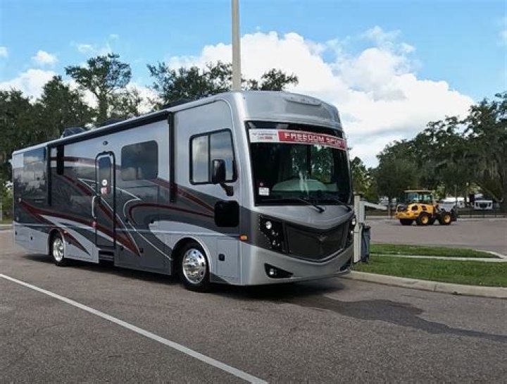 How big is a Fleetwood pace Arrow motorhome?