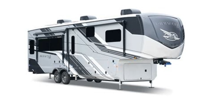 How big is the fifth wheel on a Jayco coach?