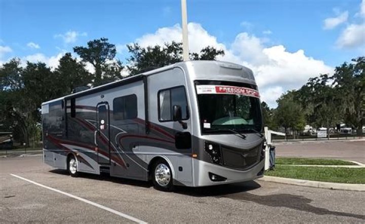 How big is the pace Arrow Fleetwood RV?