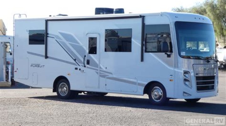 How big would a coachmen pursuit 27xps be?