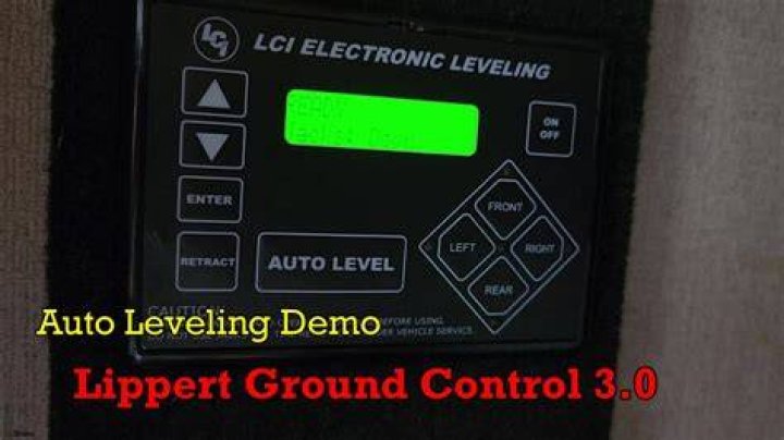 How does the Lippert electronic leveling system work?