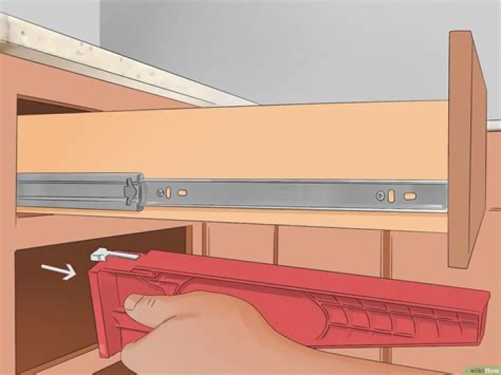 How to align Power slideout and adjust power slide rail?