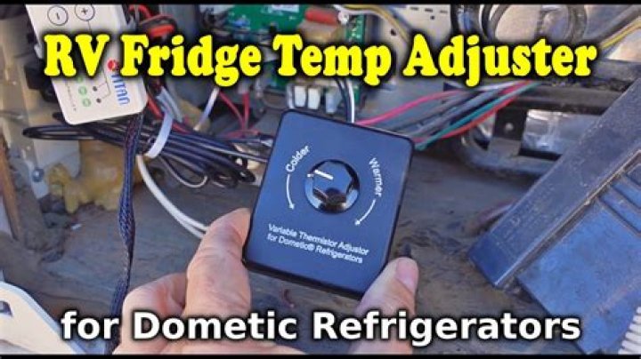 How to troubleshoot the back of a Dometic refrigerator?