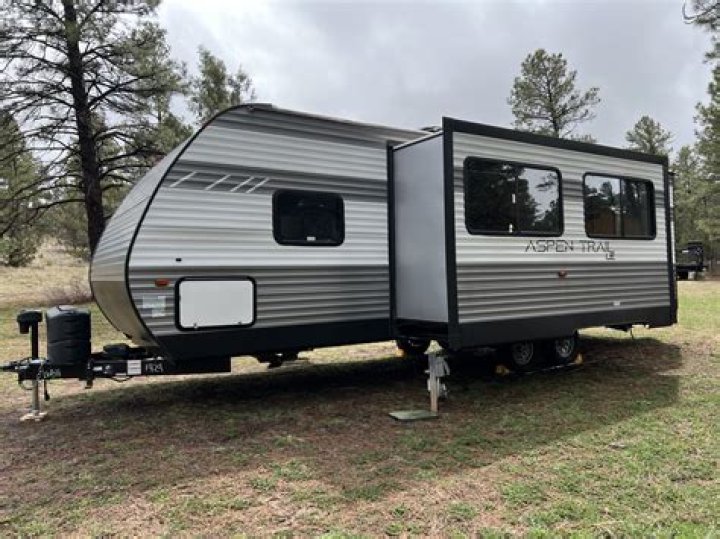 Is Dutchmen a good travel trailer?