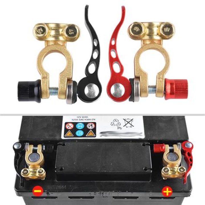 Is it OK to touch car battery terminals together?