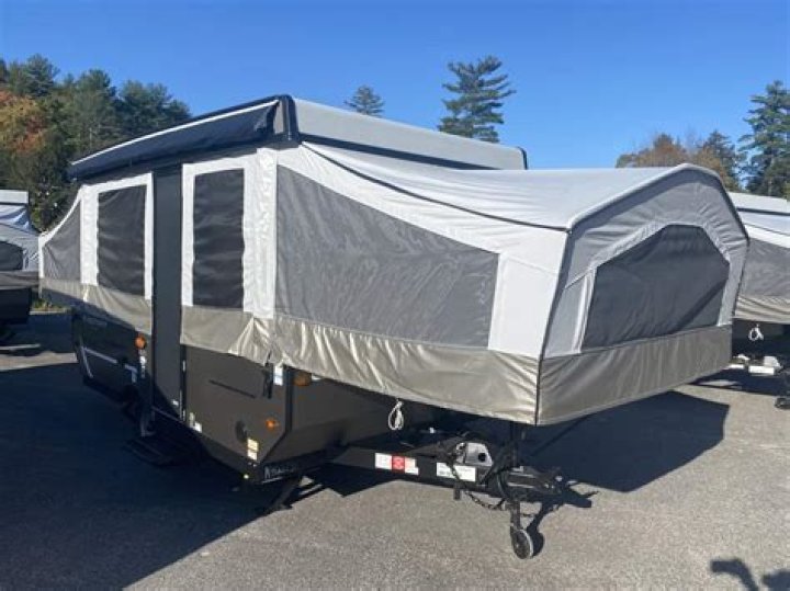 Is the Forest River hw29sc a folding camper?