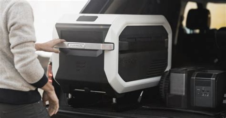 What kind of cooler is powered by furrion?