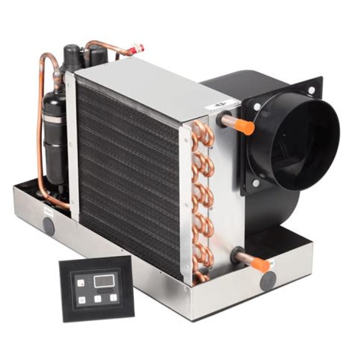 What kind of refrigerant does a Dometic air conditioner use?