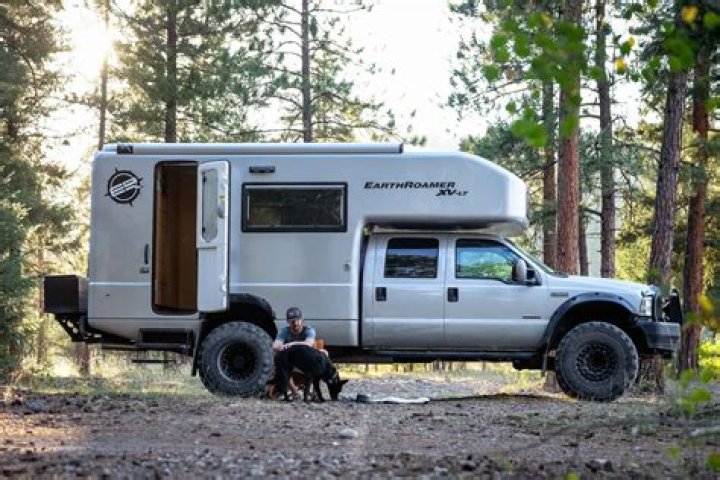 When did Dutchmen stop making truck campers?