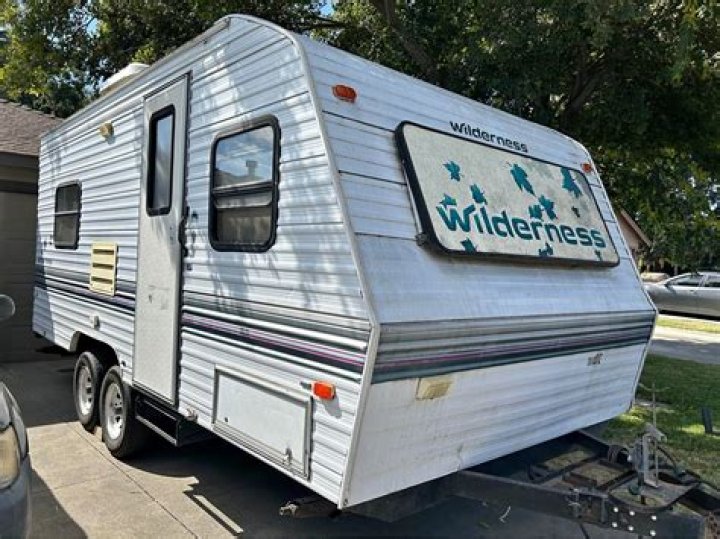 When did Fleetwood stop making the wilderness travel trailer?