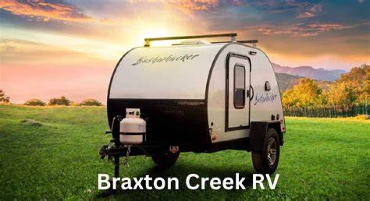 Who manufactures Braxton Creek travel trailers?