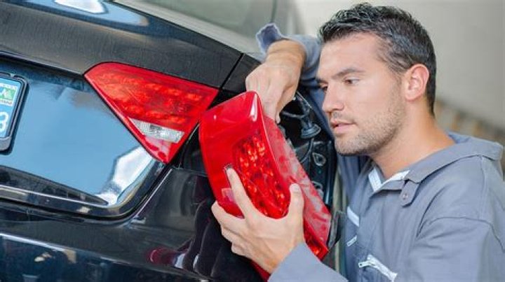 Why do my tail lights not work but my brake lights do?